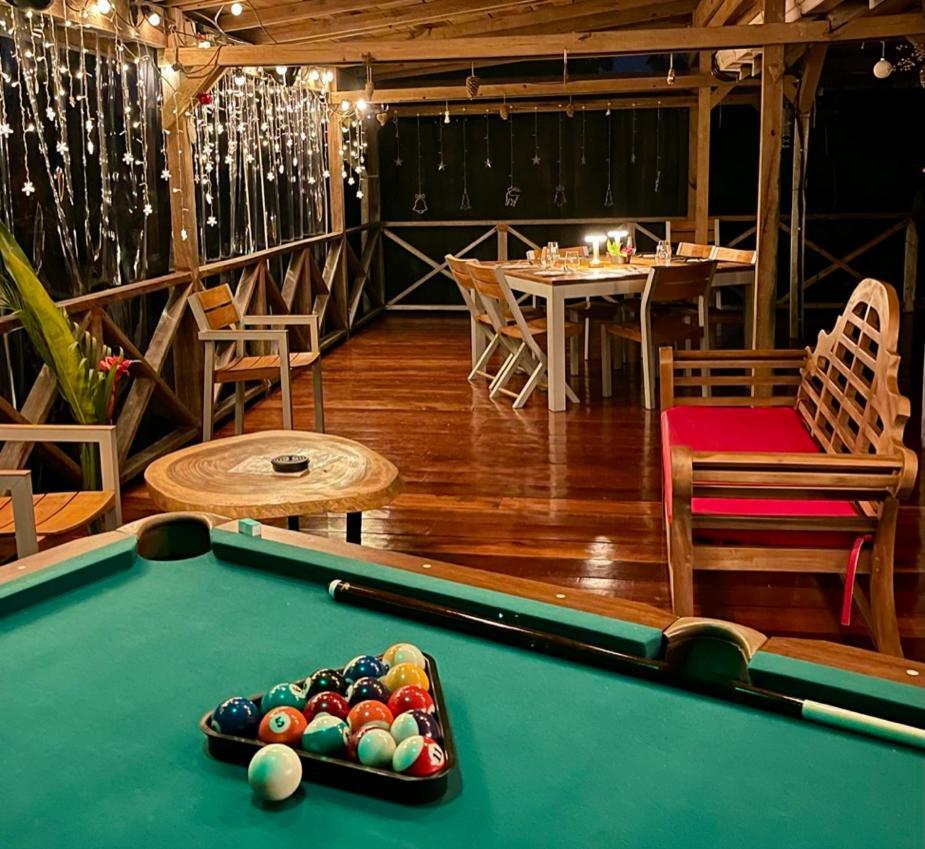 Eden Jungle Lodge Bocas del Toro Buitenkant foto